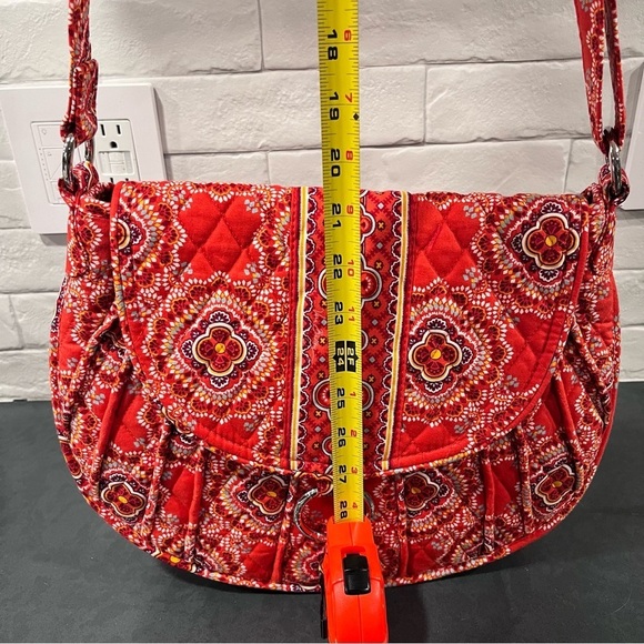 Vera Bradley paprika pattern saddle up crossbody bag LIKE NEW - Picture 12 of 15